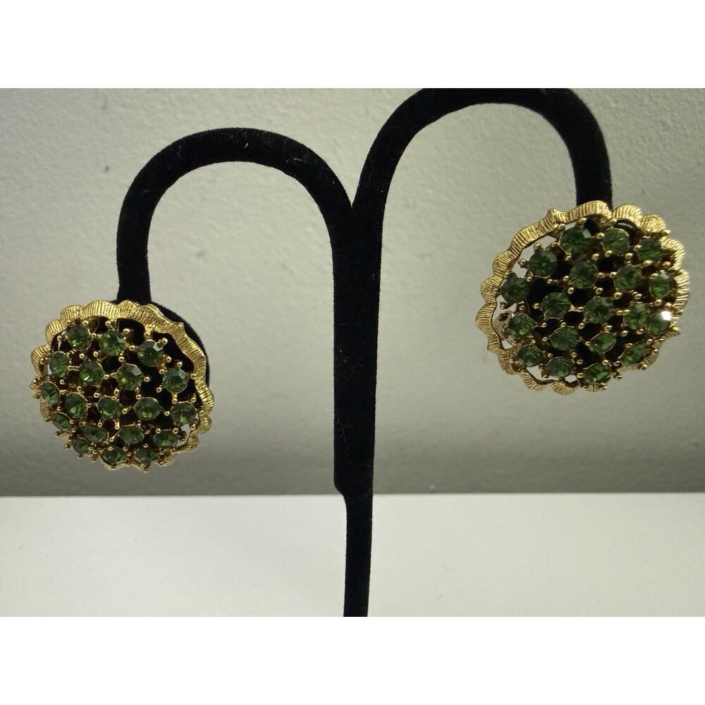 Vintage Green Rhinestone Clip On Earrings Gold Tone Round Cluster